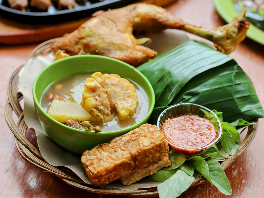 Nasi Timbel Komplit