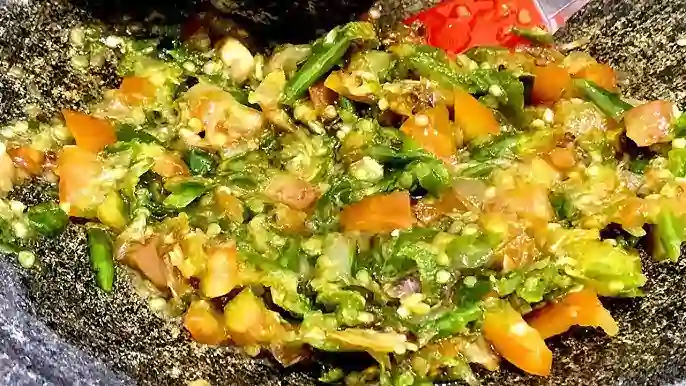 Sambal Pecak, Cabai Rawit Hijau